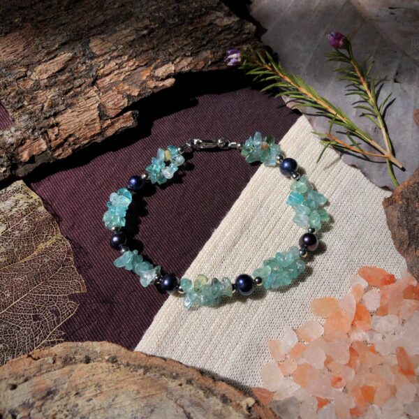 Cụm Hoa Apatite