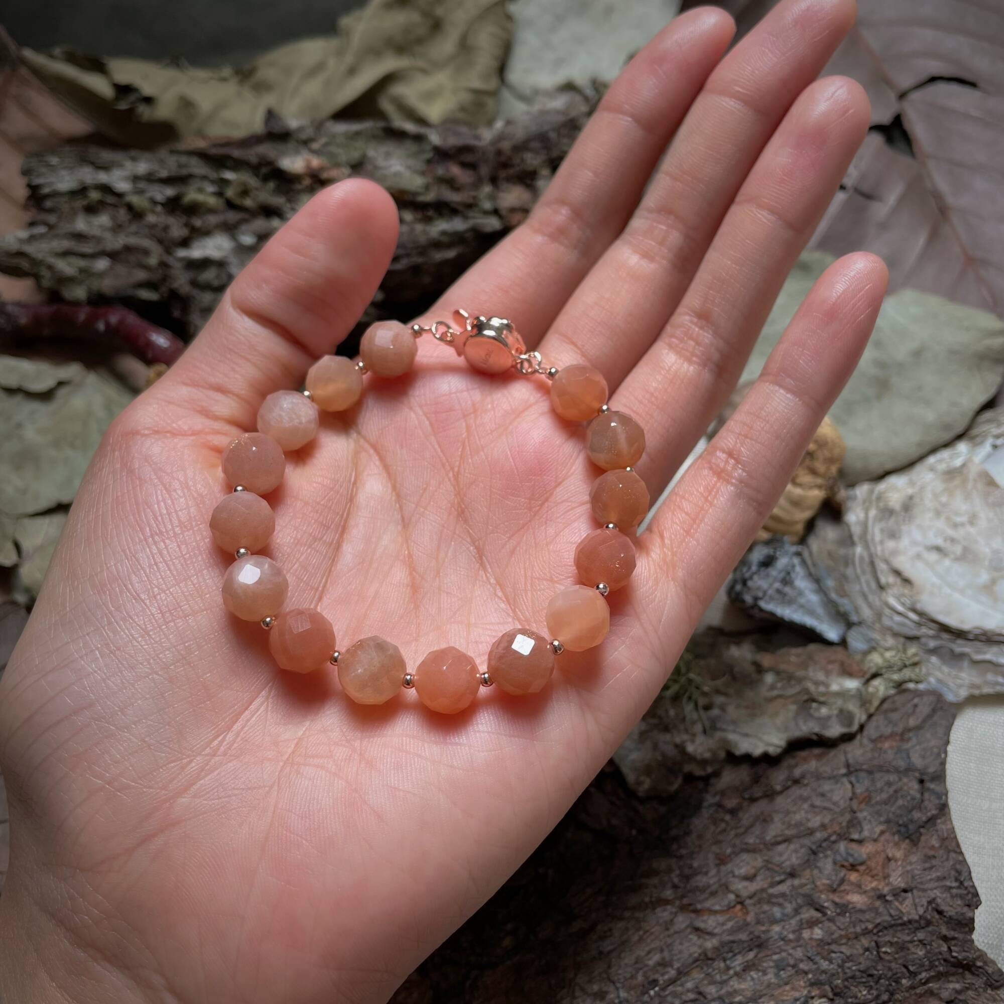 Sunstone 8ly