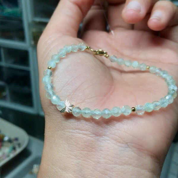 Prehnite 4ly - bướm