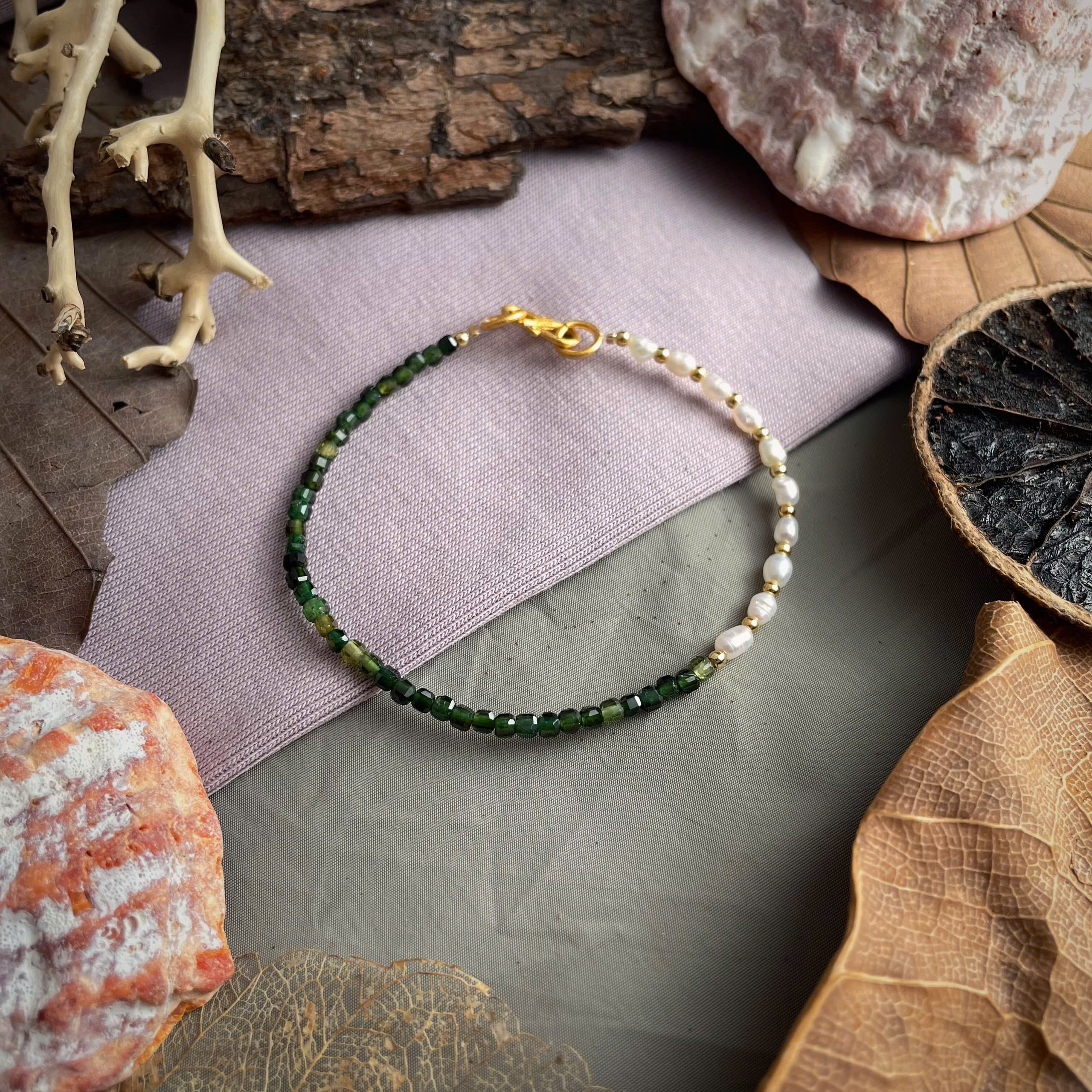 Green Tourmaline 2.5ly - Pearl