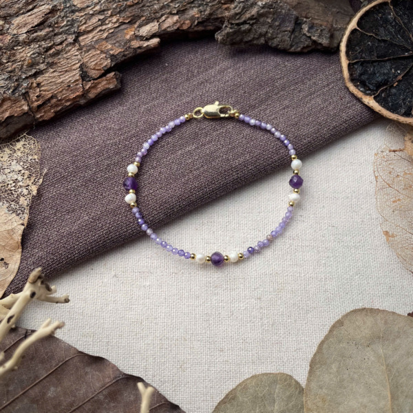 Moon Violet 2ly